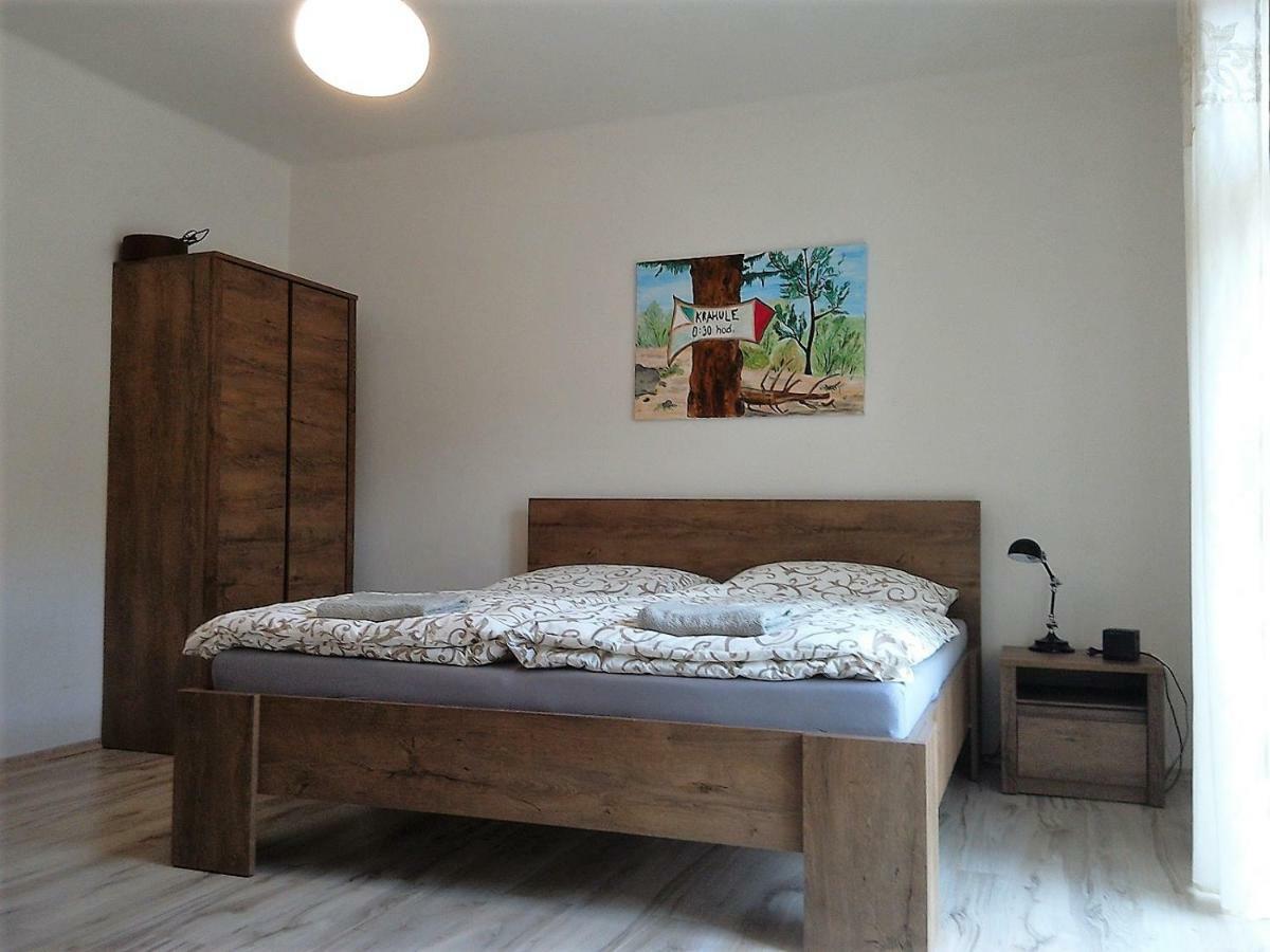 Apartman S Vyhladom Apartment Kremnica Ngoại thất bức ảnh